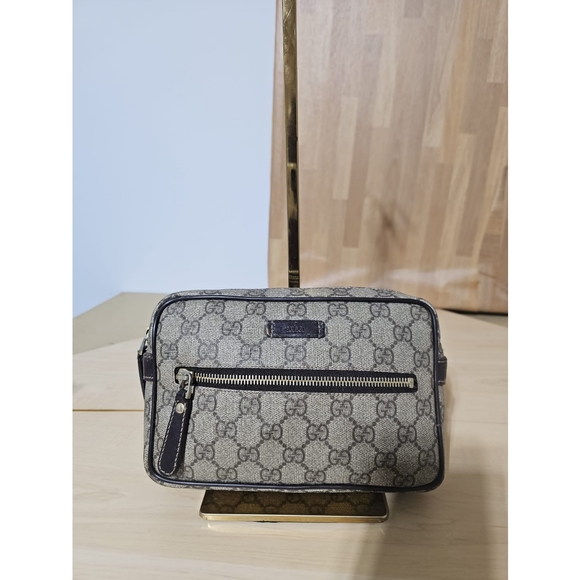 GUCCI GG Plus Monogram Small Clutch - Picture 1 of 14